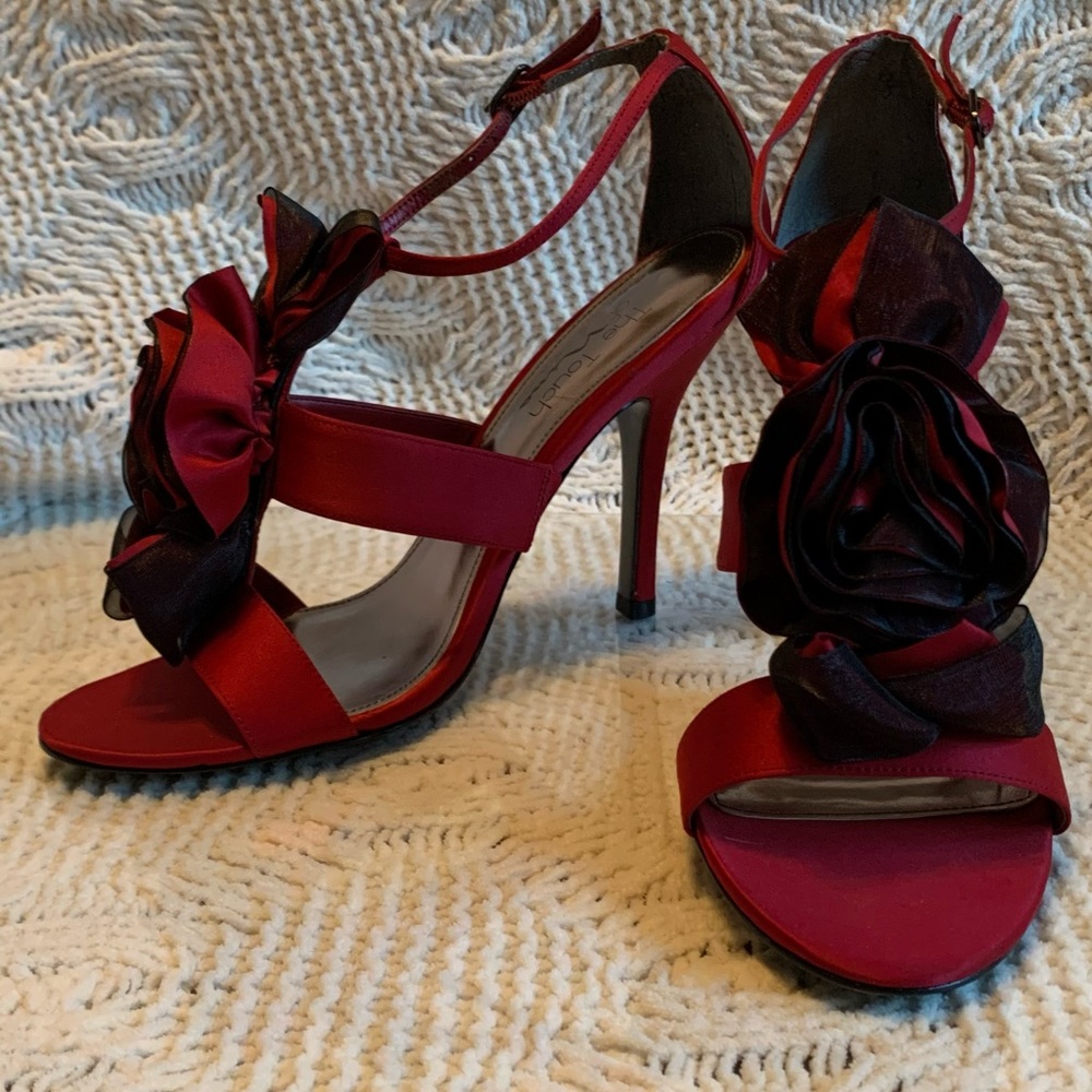NINA red dress heels